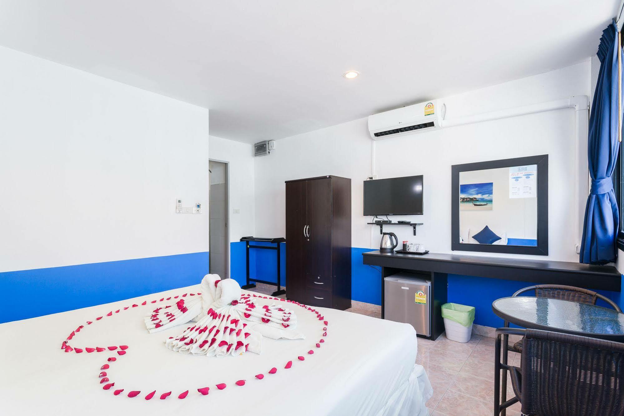 Chaweng Skybar Guesthouse 波普托 外观 照片